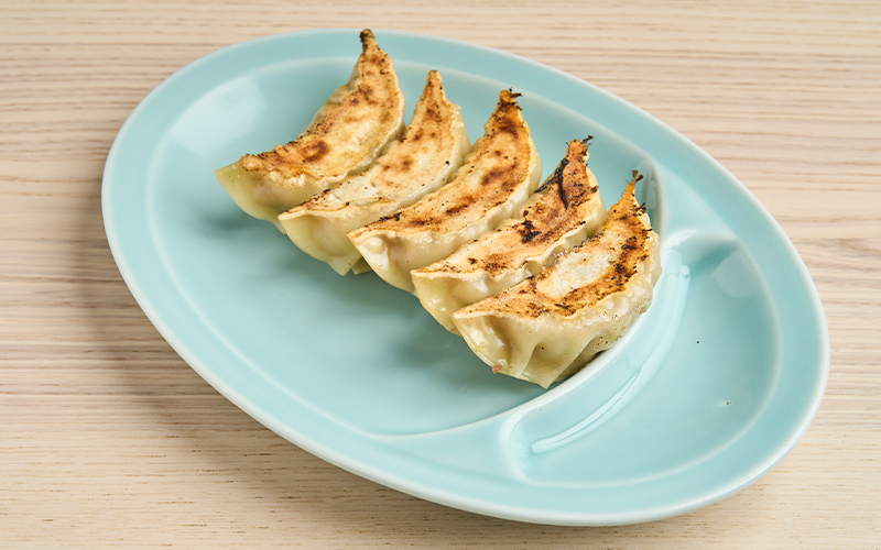 栃木もち豚を使った手包み餃子